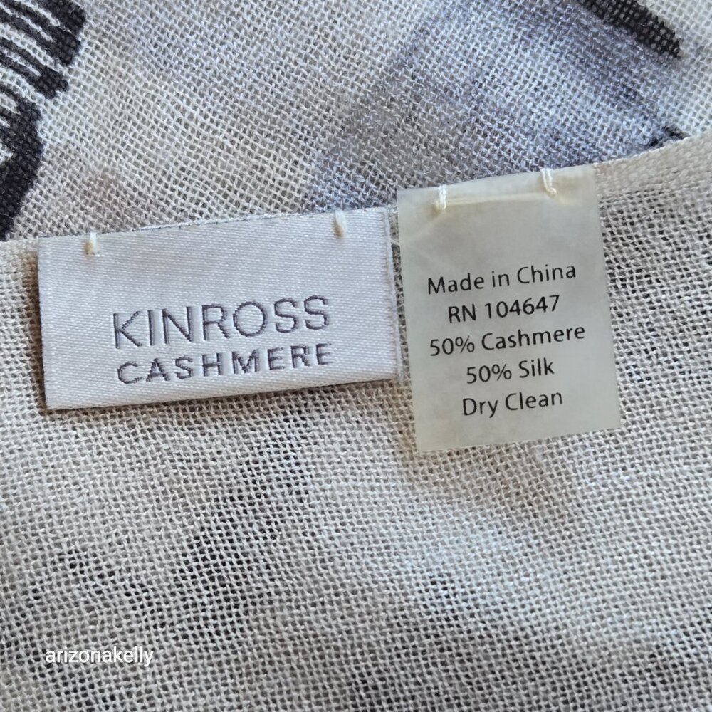 Kinross Cashmere Silk Scarf - Picture 4 of 10